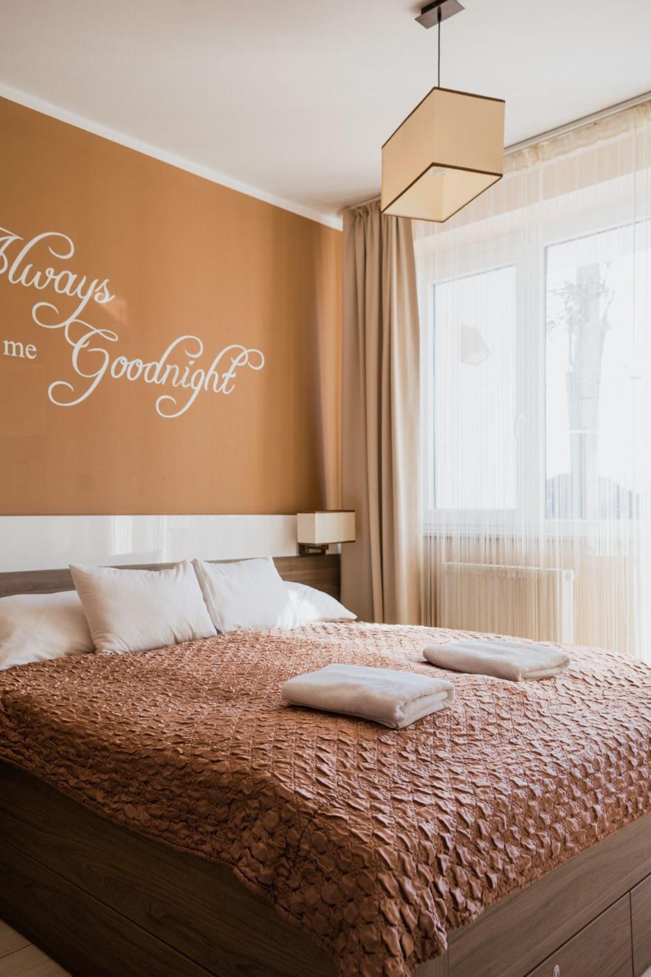 Apartment Zafir Apartman Sarvar Sarvar