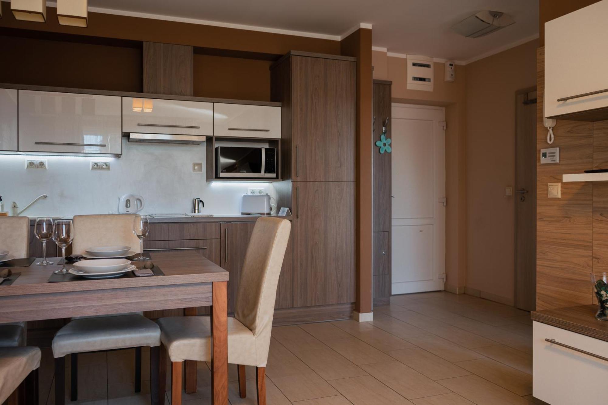 Zafir Apartman Sarvar Apartment