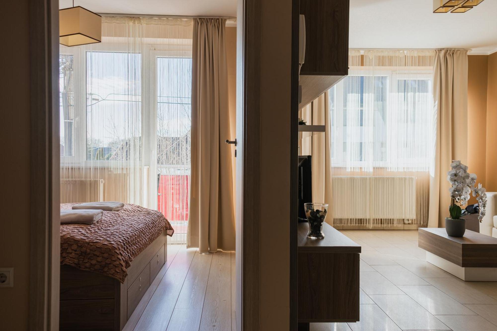 Zafir Apartman Sarvar