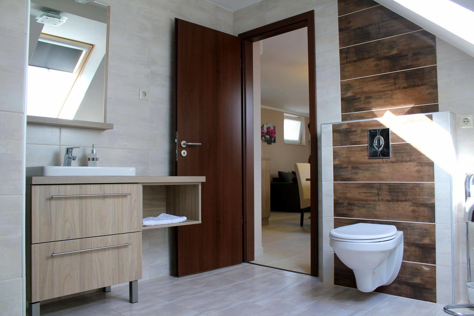 Zafir Apartman Sarvar *